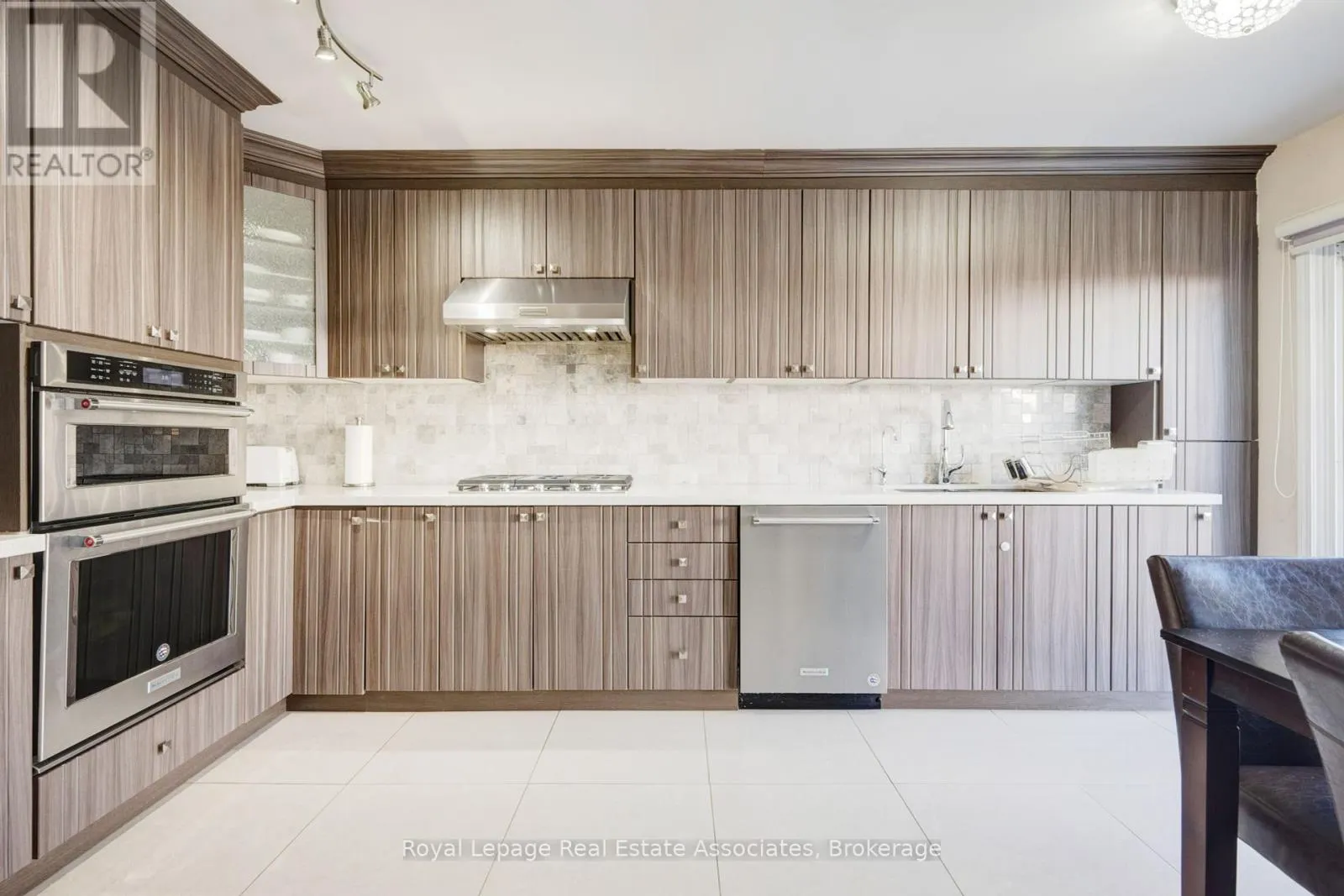 MAIN - 15 VIRTUES AVENUE