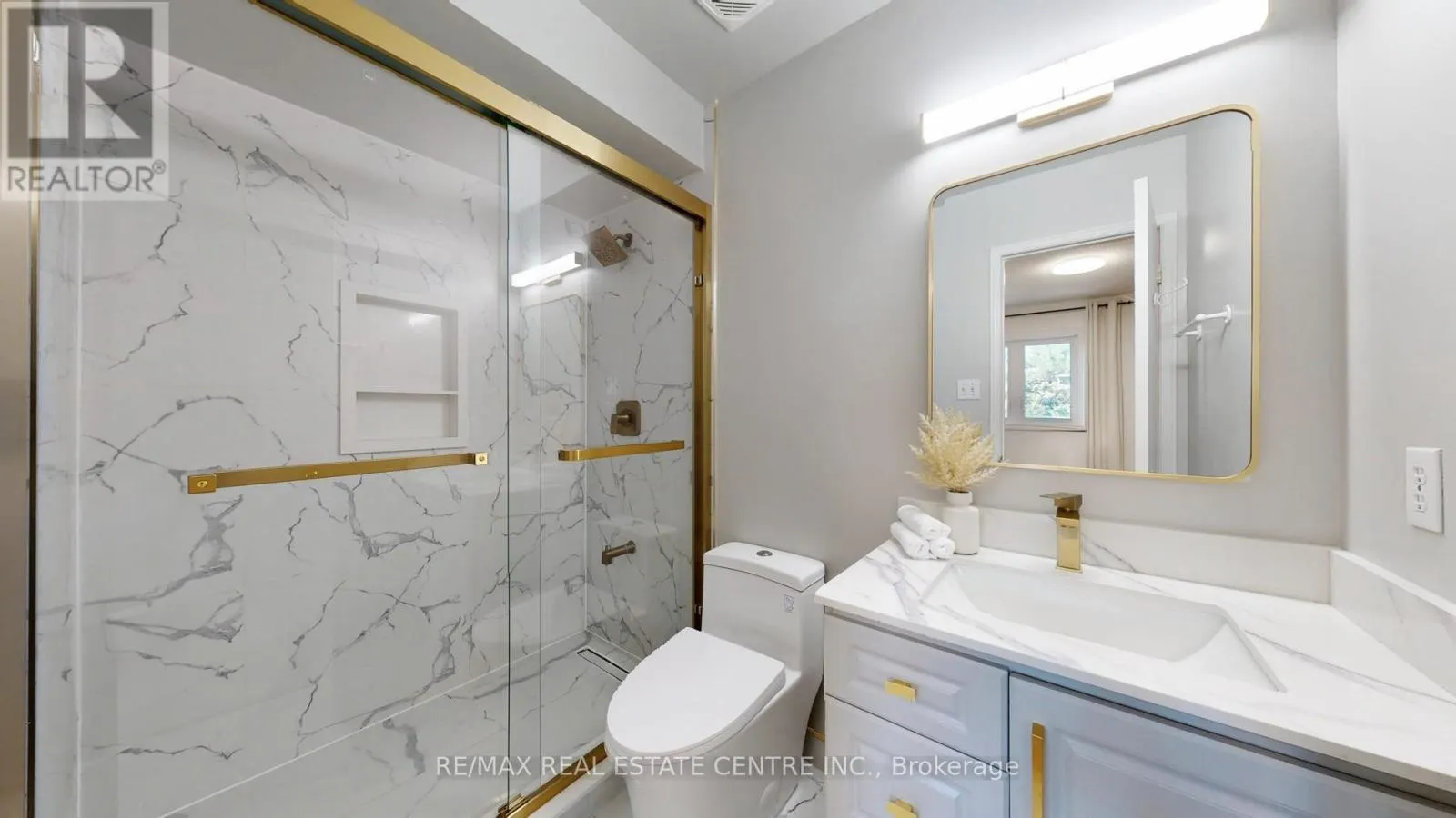5596 WHISTLER CRESCENT
