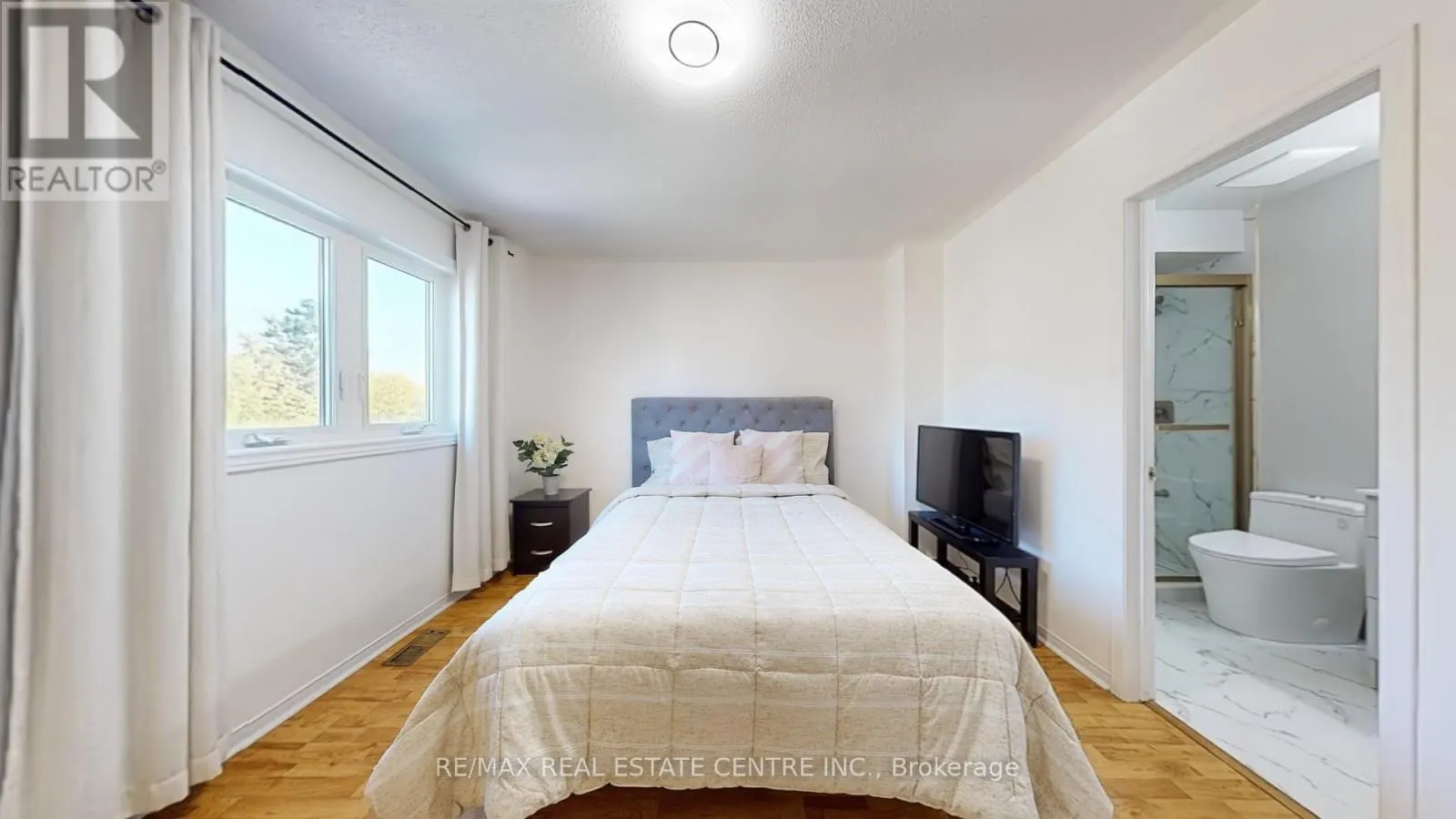 5596 WHISTLER CRESCENT