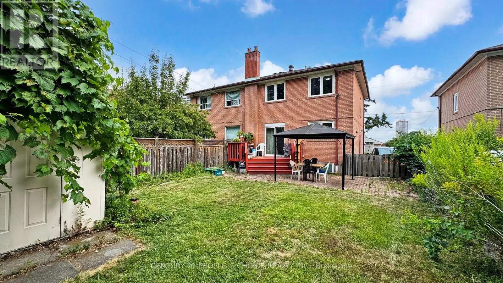 37 FOXRUN AVENUE