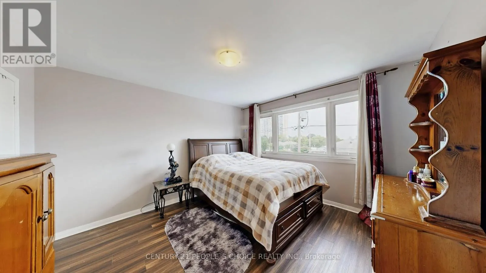 37 FOXRUN AVENUE