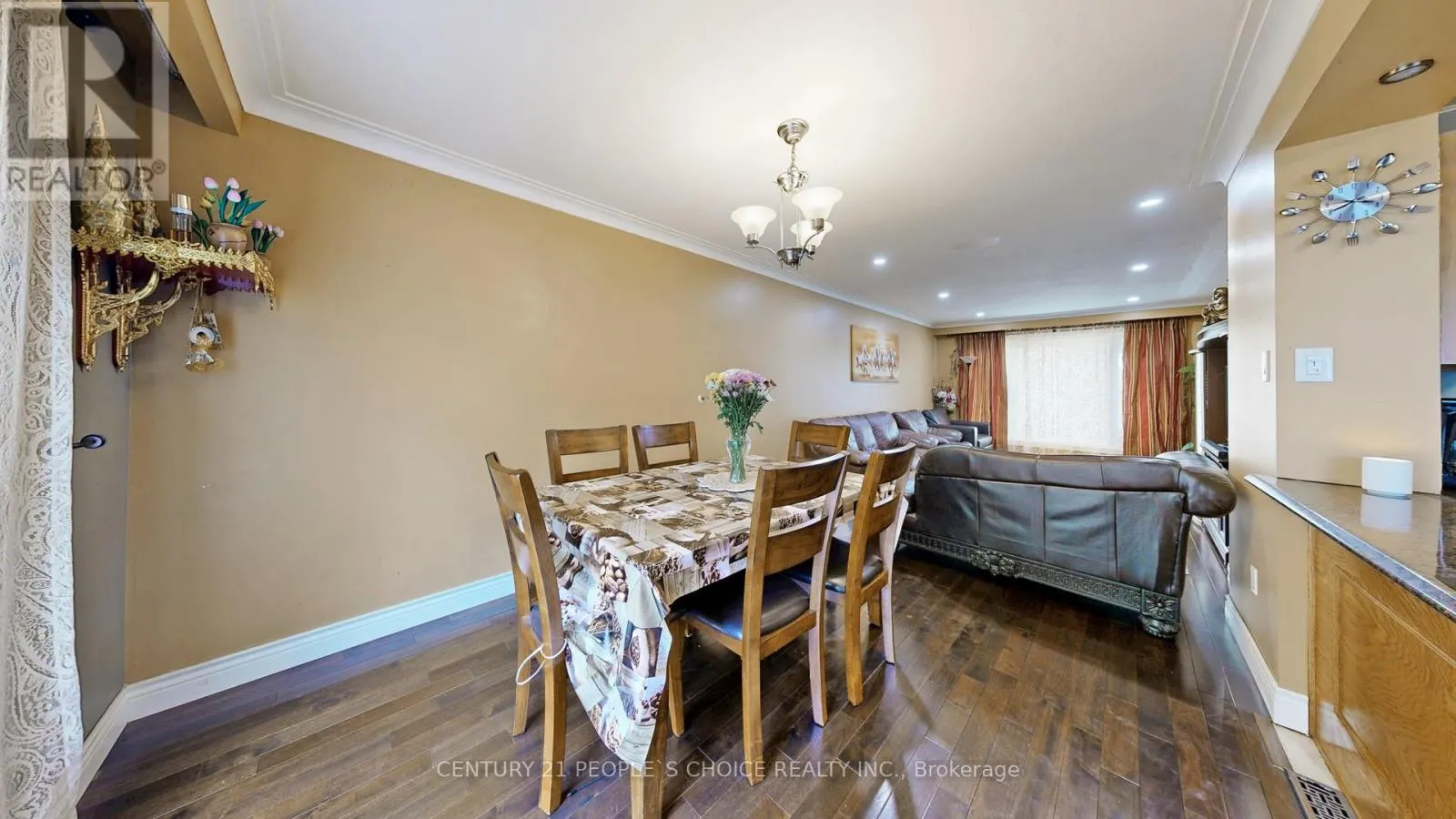 37 FOXRUN AVENUE