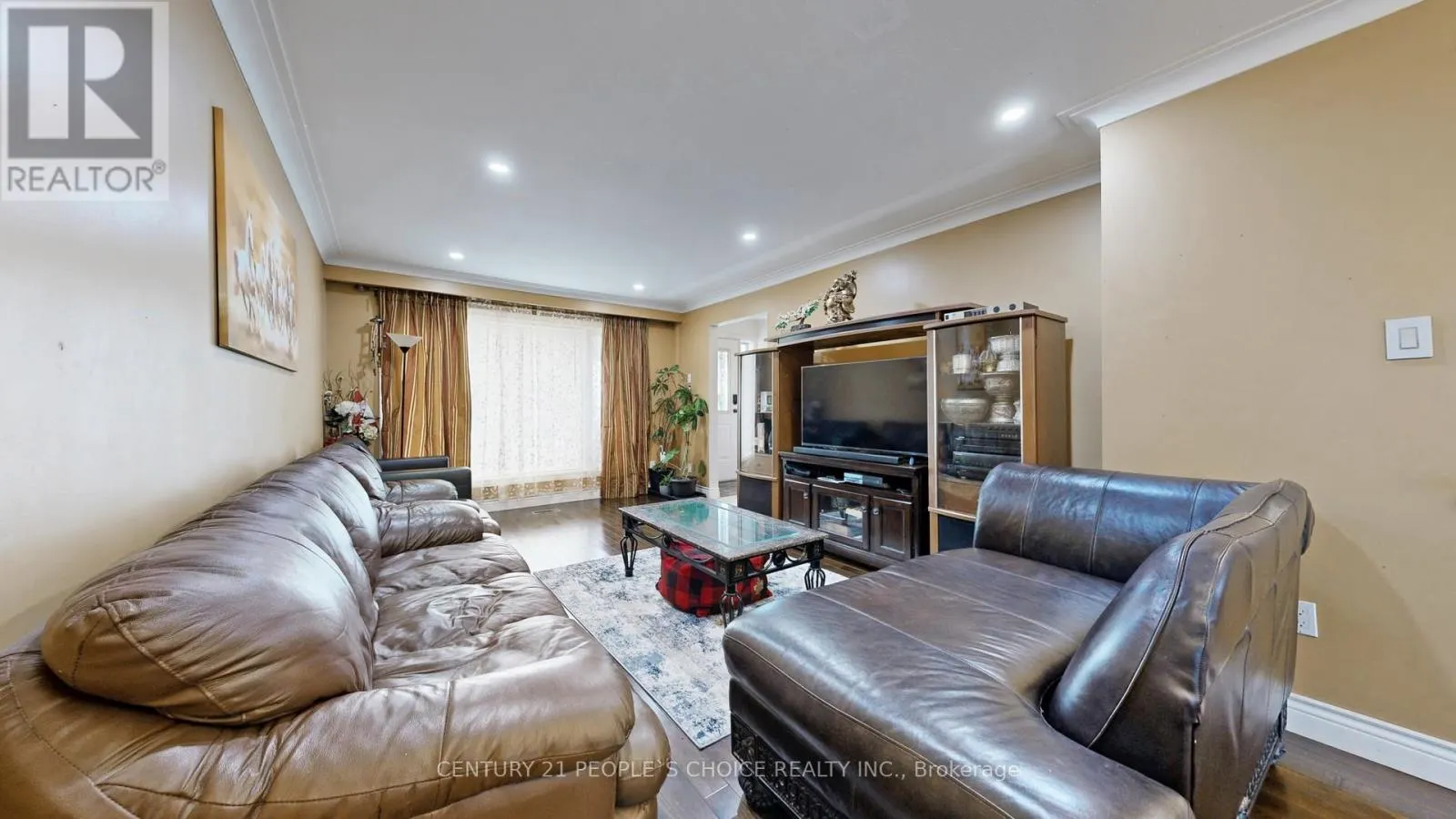 37 FOXRUN AVENUE