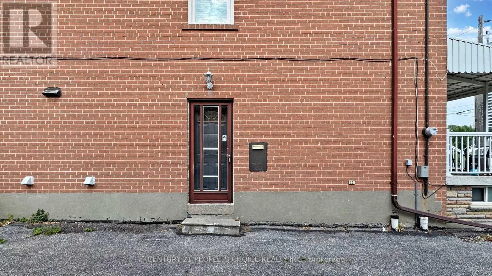 37 FOXRUN AVENUE