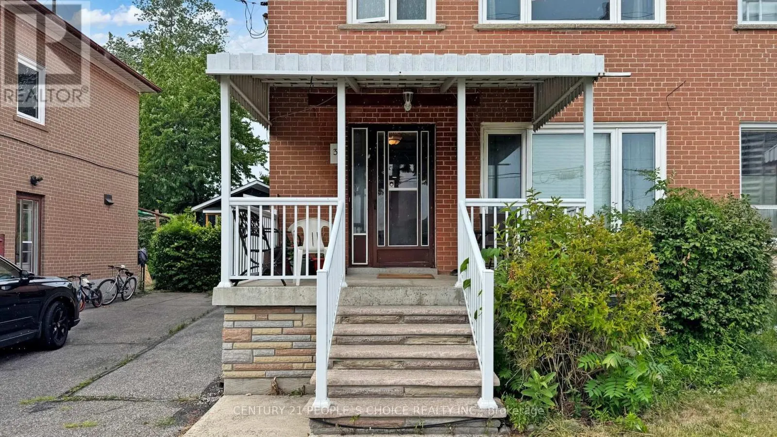 37 FOXRUN AVENUE