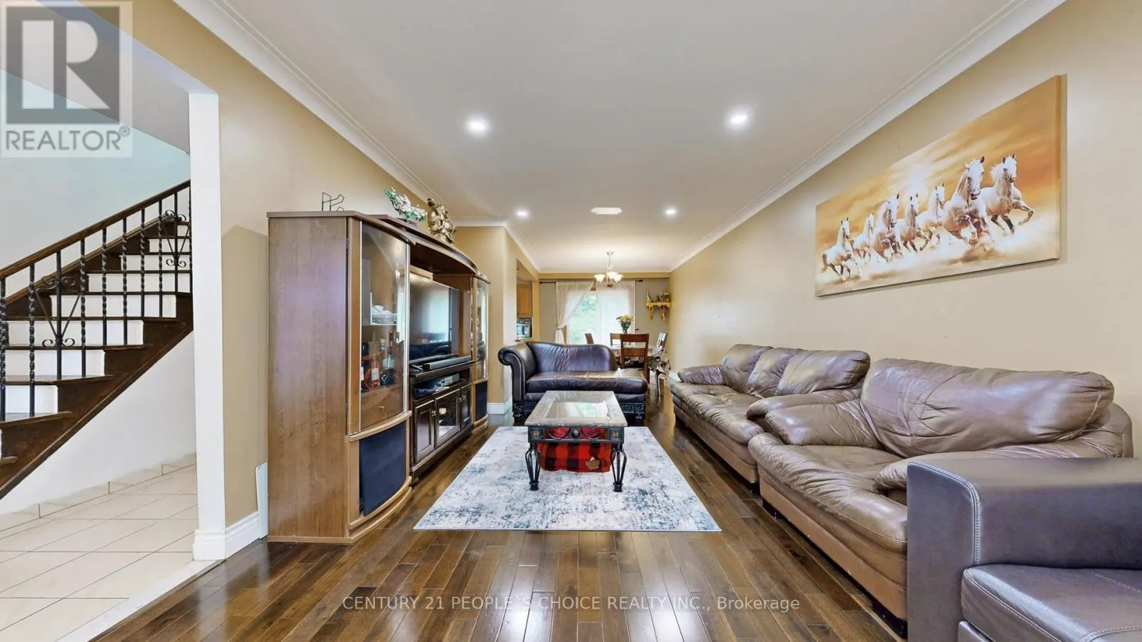 37 FOXRUN AVENUE