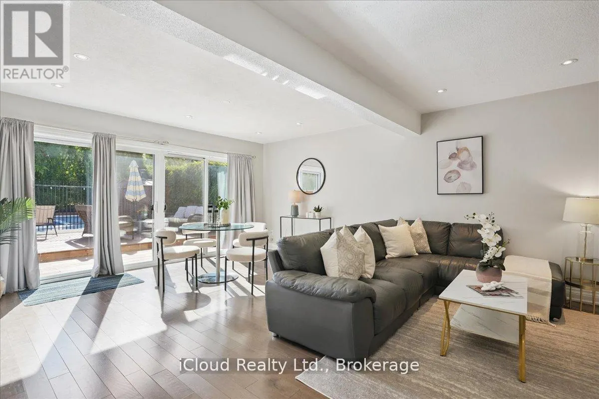 2224 THORN LODGE DRIVE