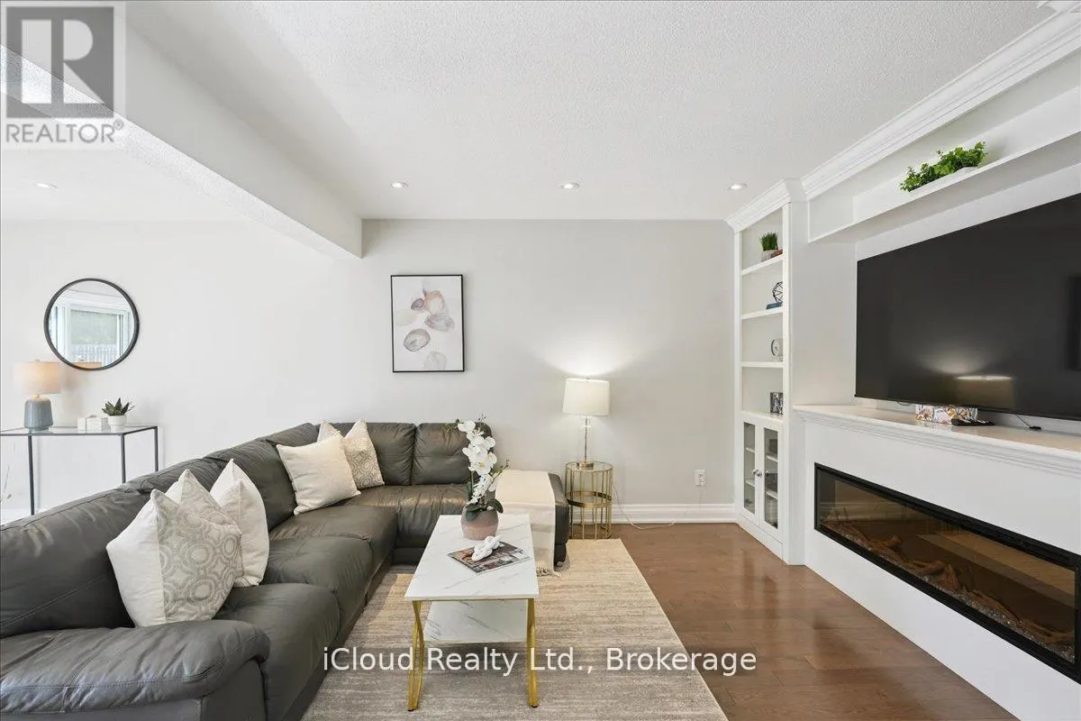 2224 THORN LODGE DRIVE