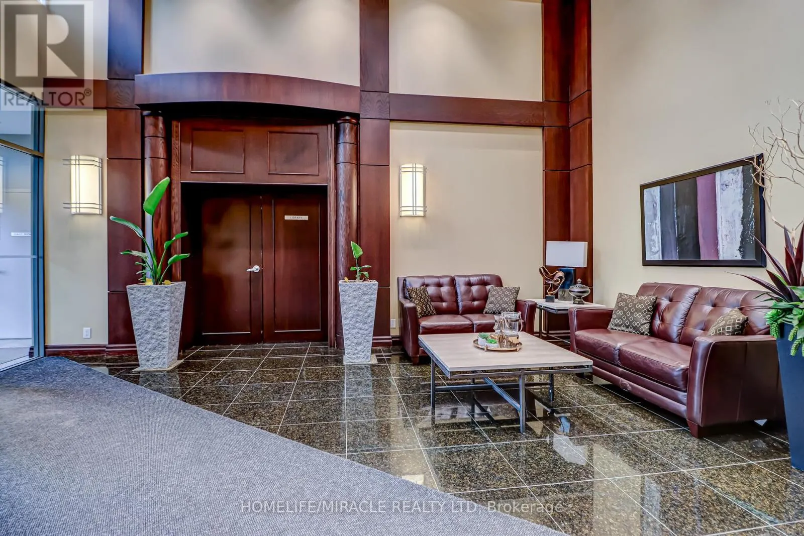 1002 - 335 RATHBURN ROAD W