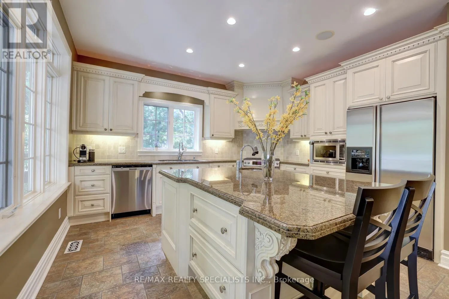 1227 RIVERBANK WAY