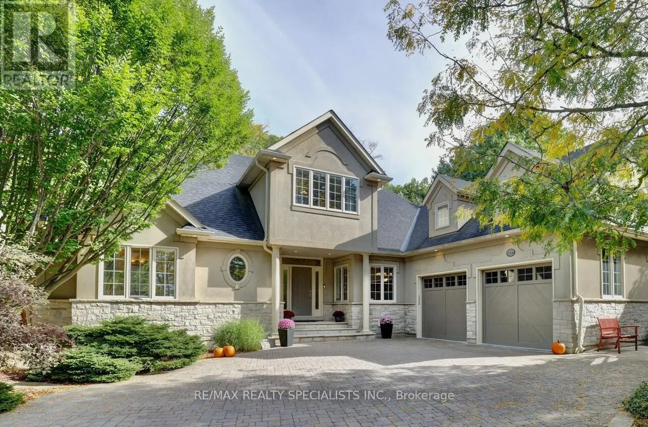 1227 RIVERBANK WAY