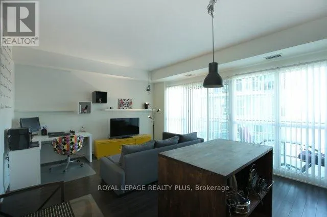 2231 - 165 LEGION ROAD N
