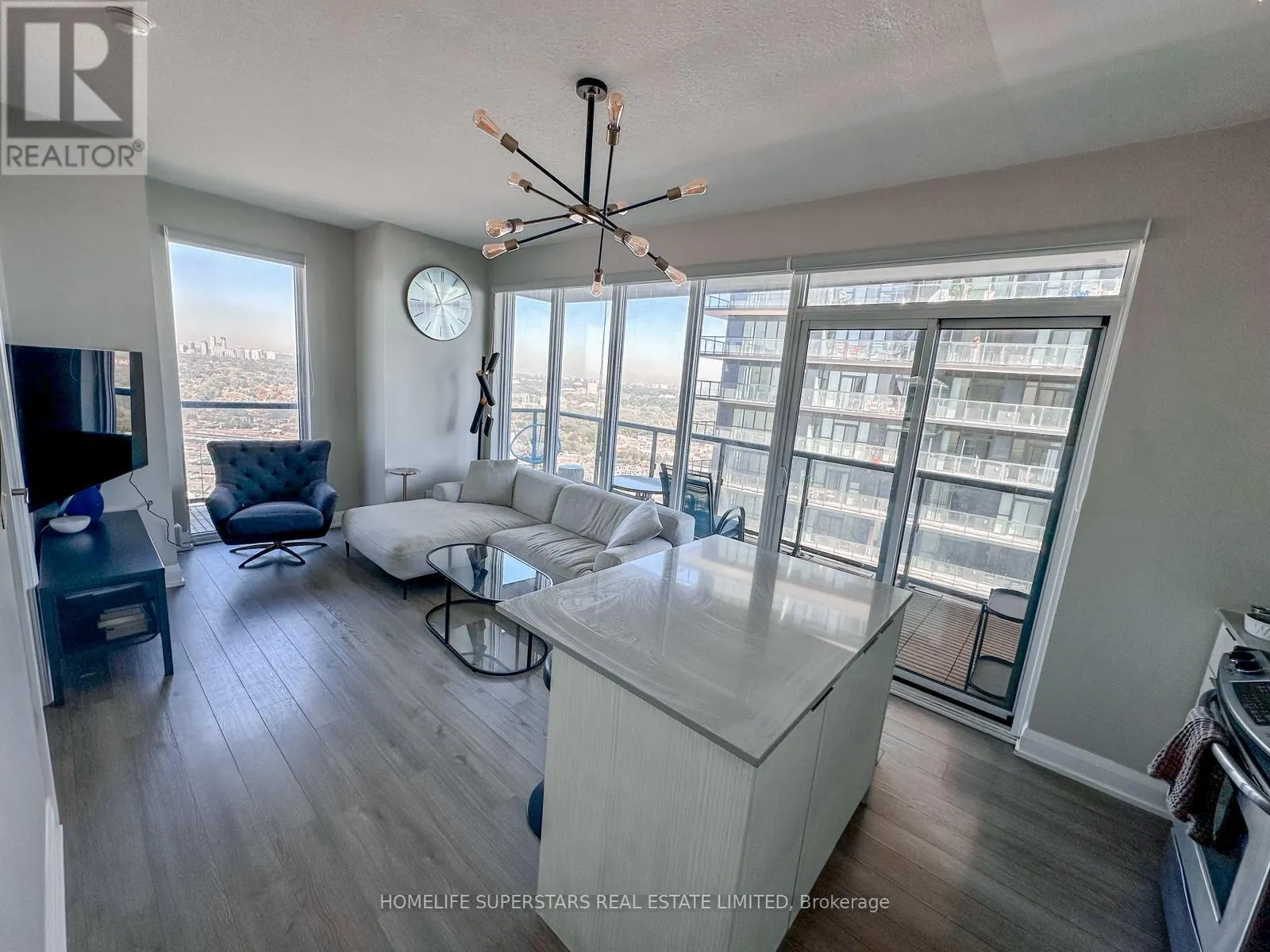 3508 - 56 ANNIE CRAIG DRIVE