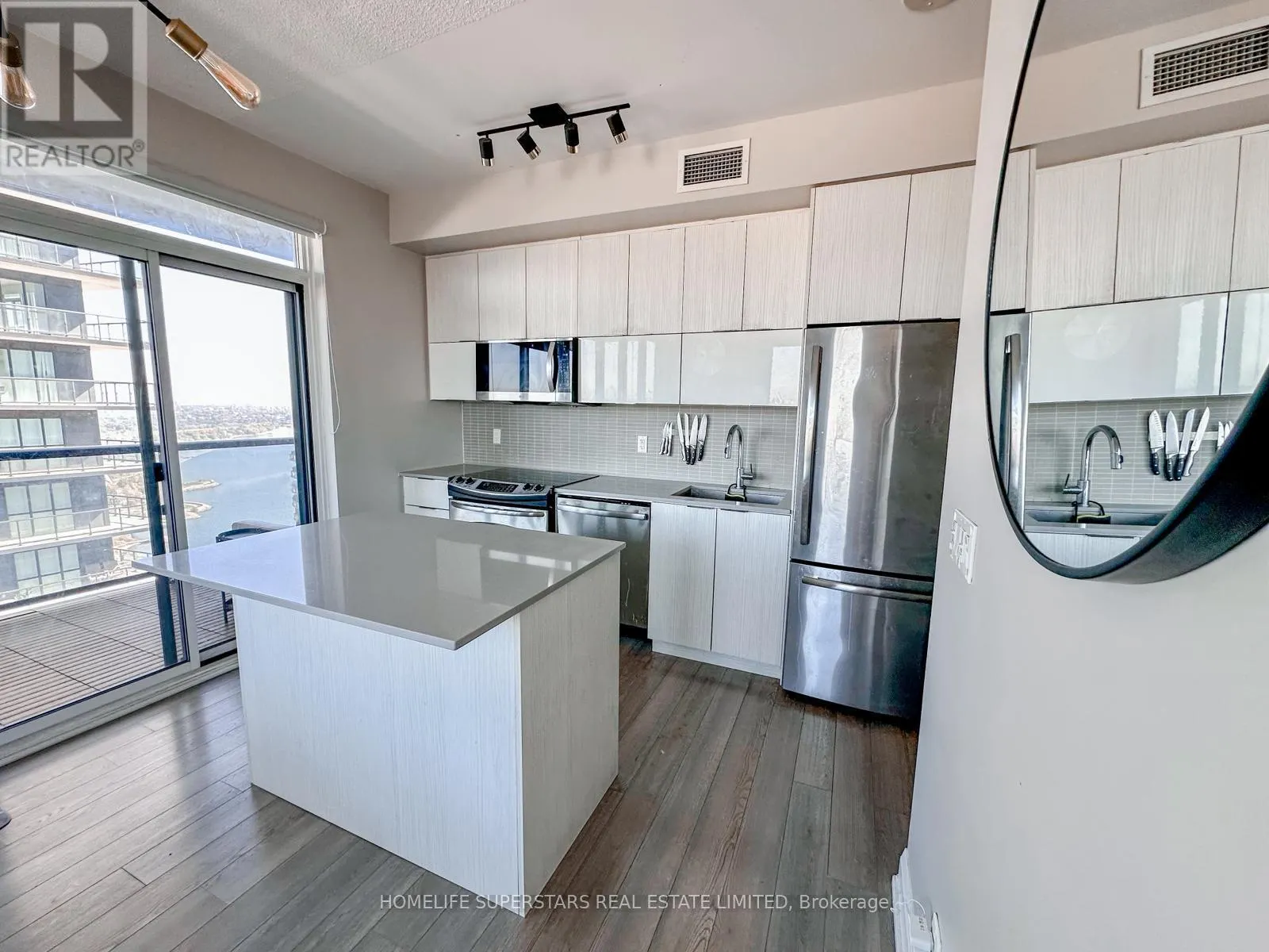3508 - 56 ANNIE CRAIG DRIVE