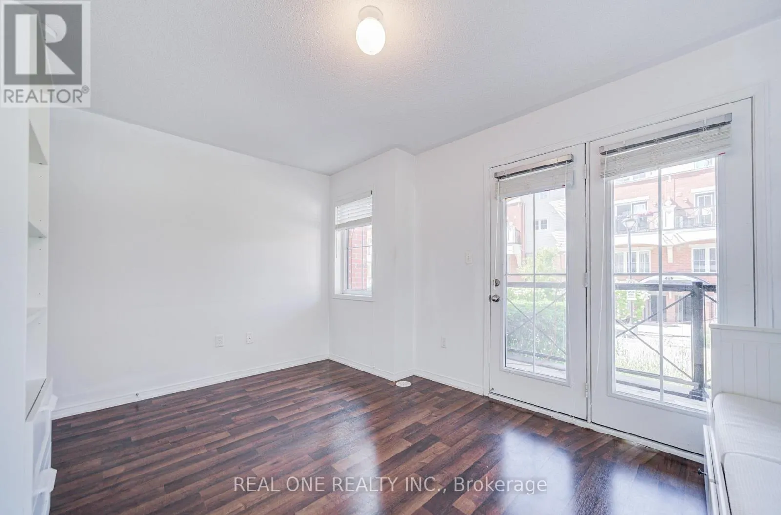 29 - 2480 POST ROAD