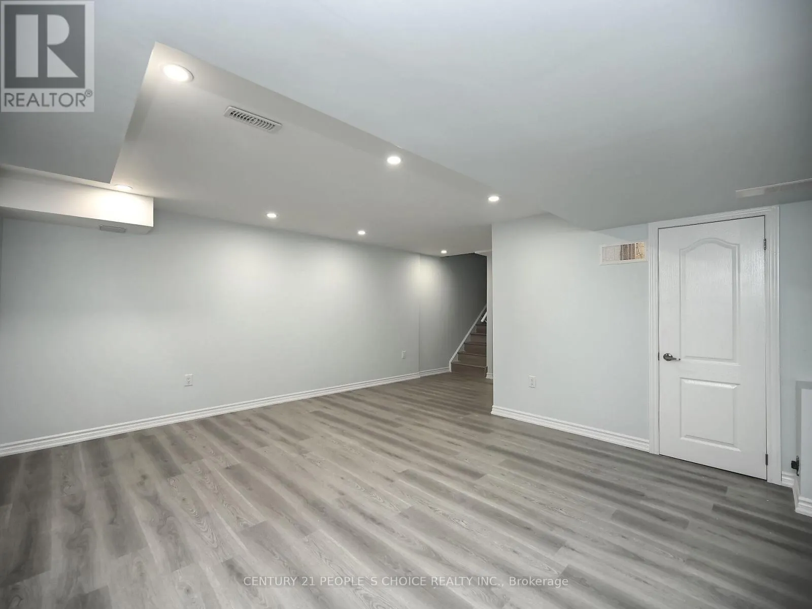 39 PEARMAN CRESCENT