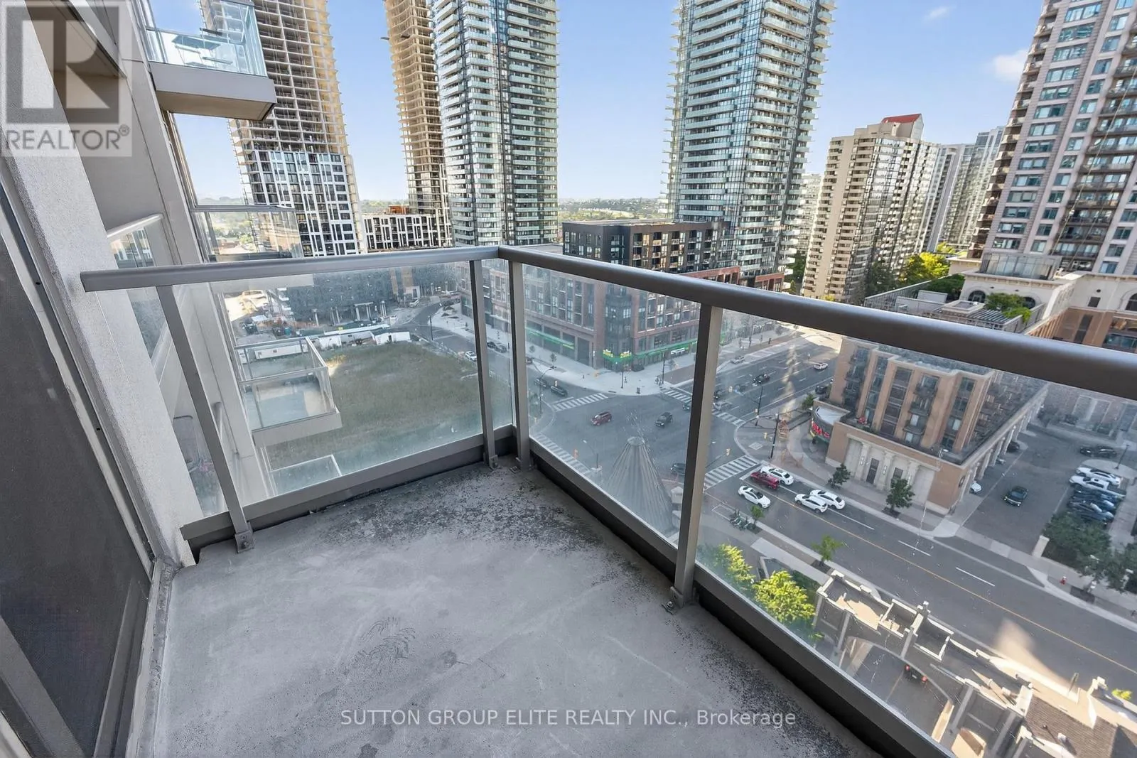 1407 - 388 PRINCE OF WALES DRIVE