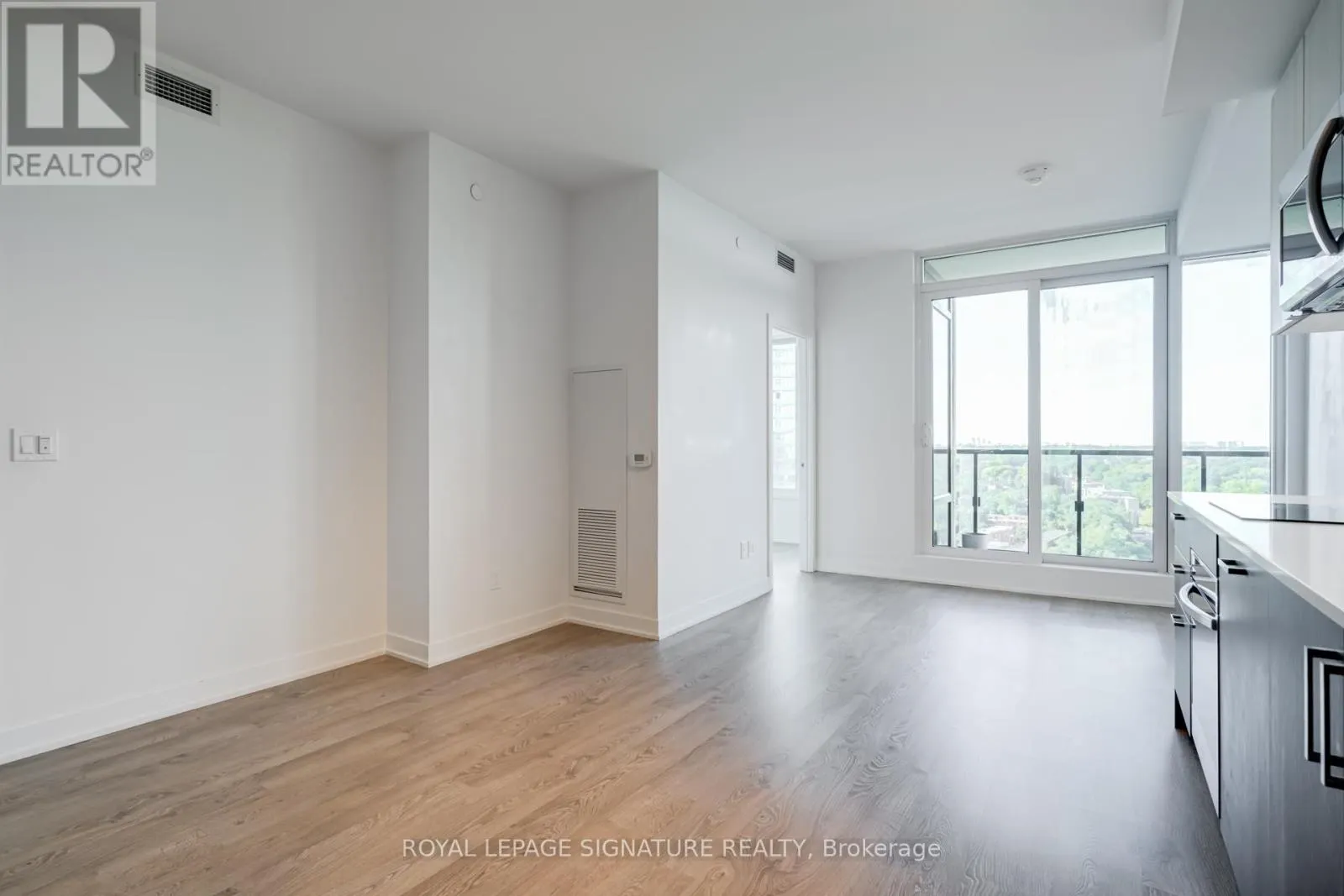 2217 - 1926 LAKE SHORE BOULEVARD W