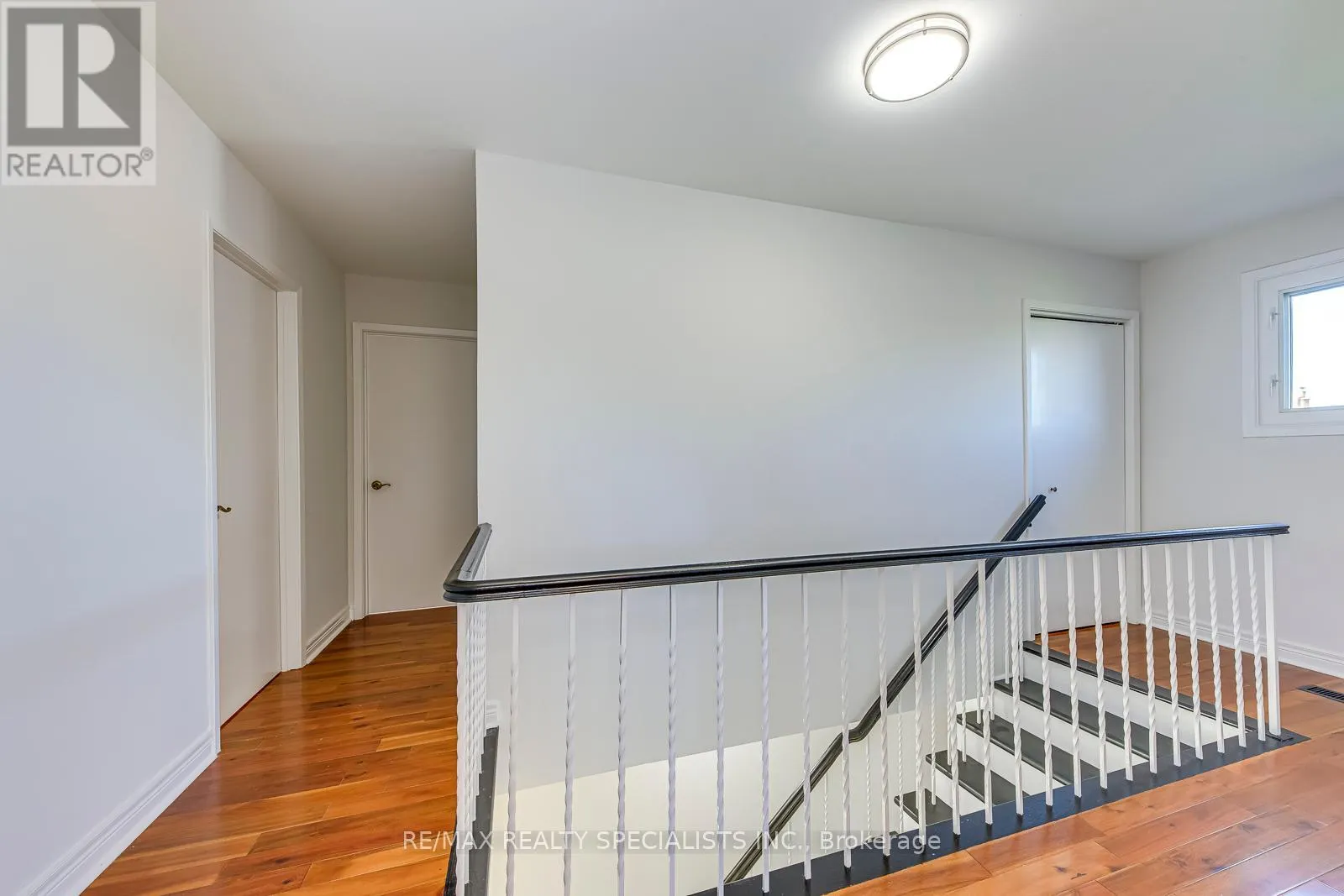 359 LOUIS DRIVE