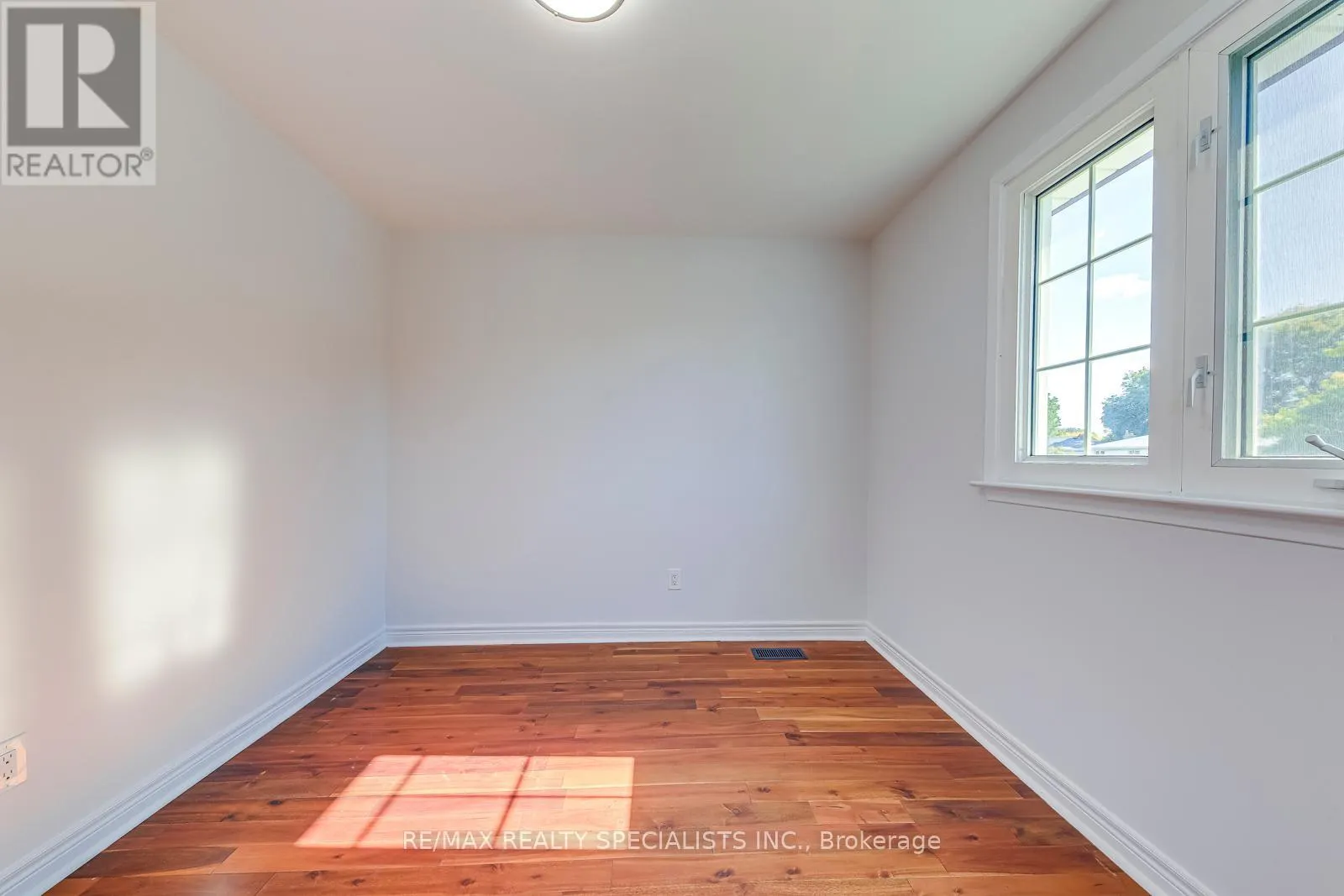 359 LOUIS DRIVE