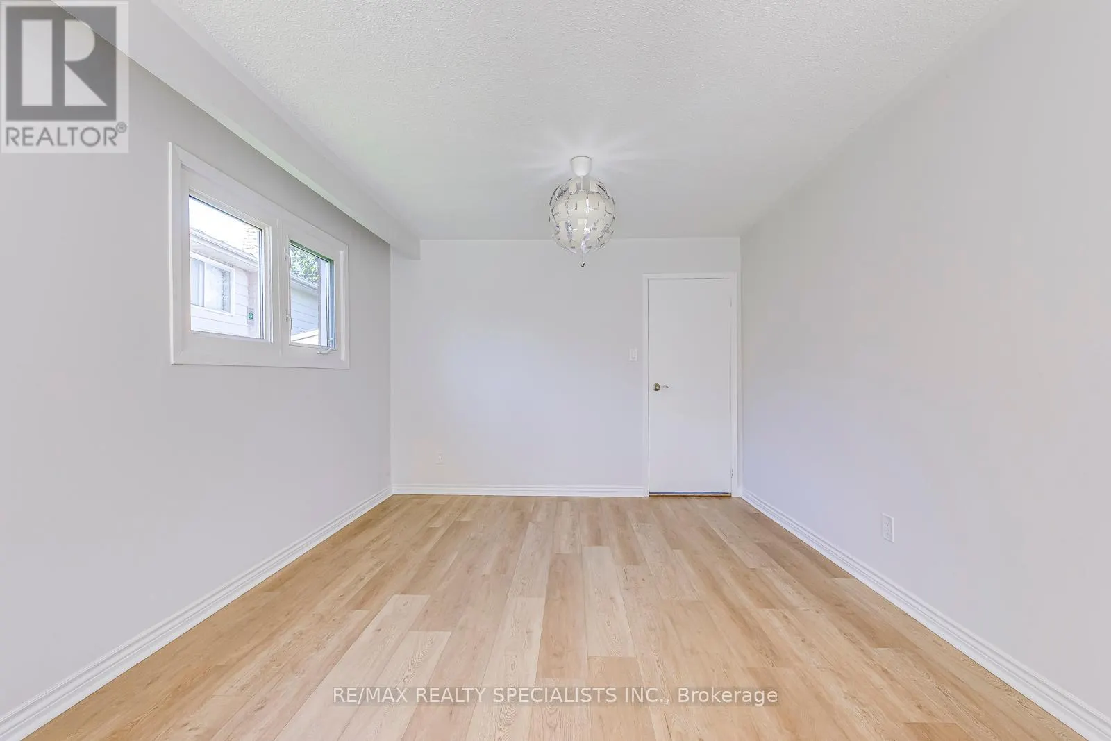 359 LOUIS DRIVE
