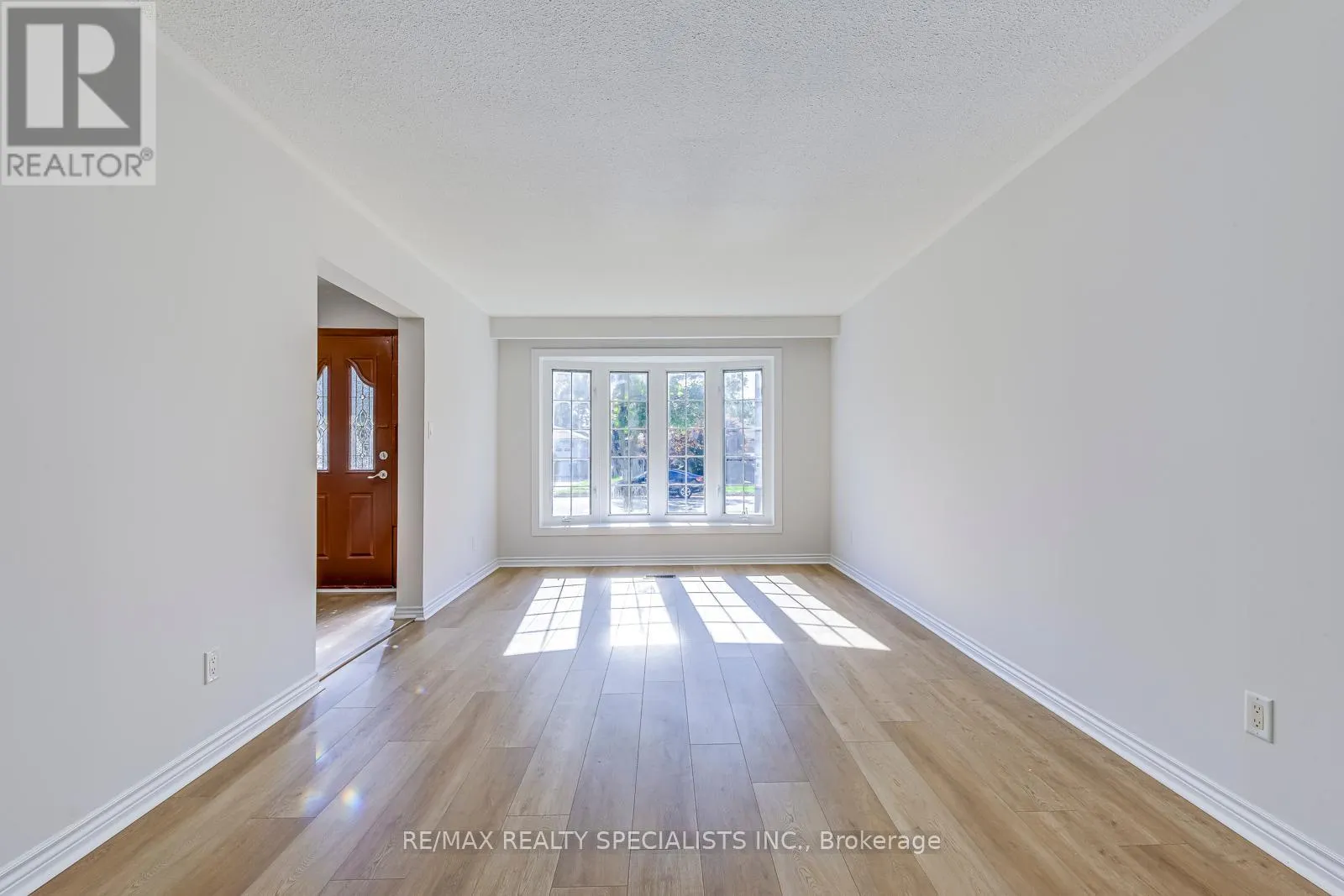 359 LOUIS DRIVE