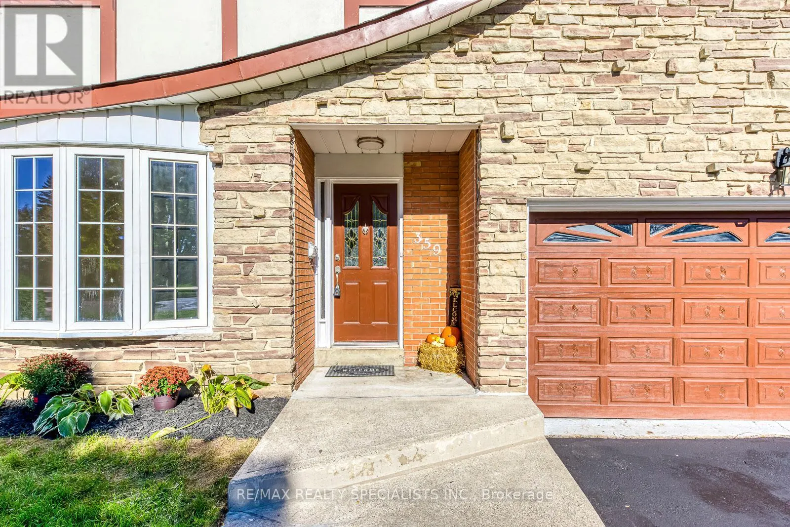 359 LOUIS DRIVE