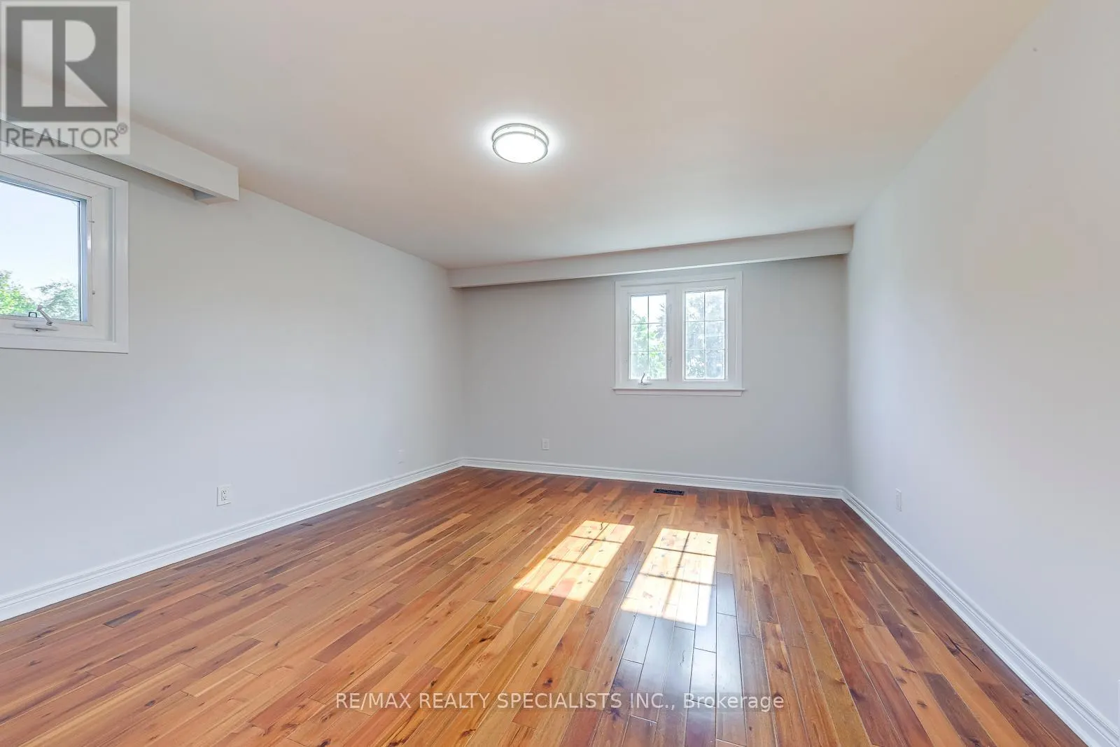 359 LOUIS DRIVE