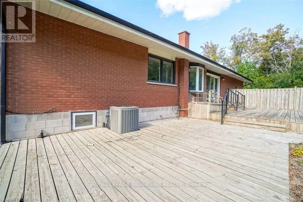 (MAIN) - 14 BURNHAMTHORPE ROAD W