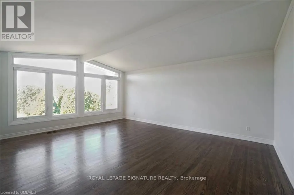 (MAIN) - 14 BURNHAMTHORPE ROAD W