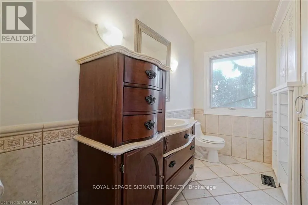 (MAIN) - 14 BURNHAMTHORPE ROAD W