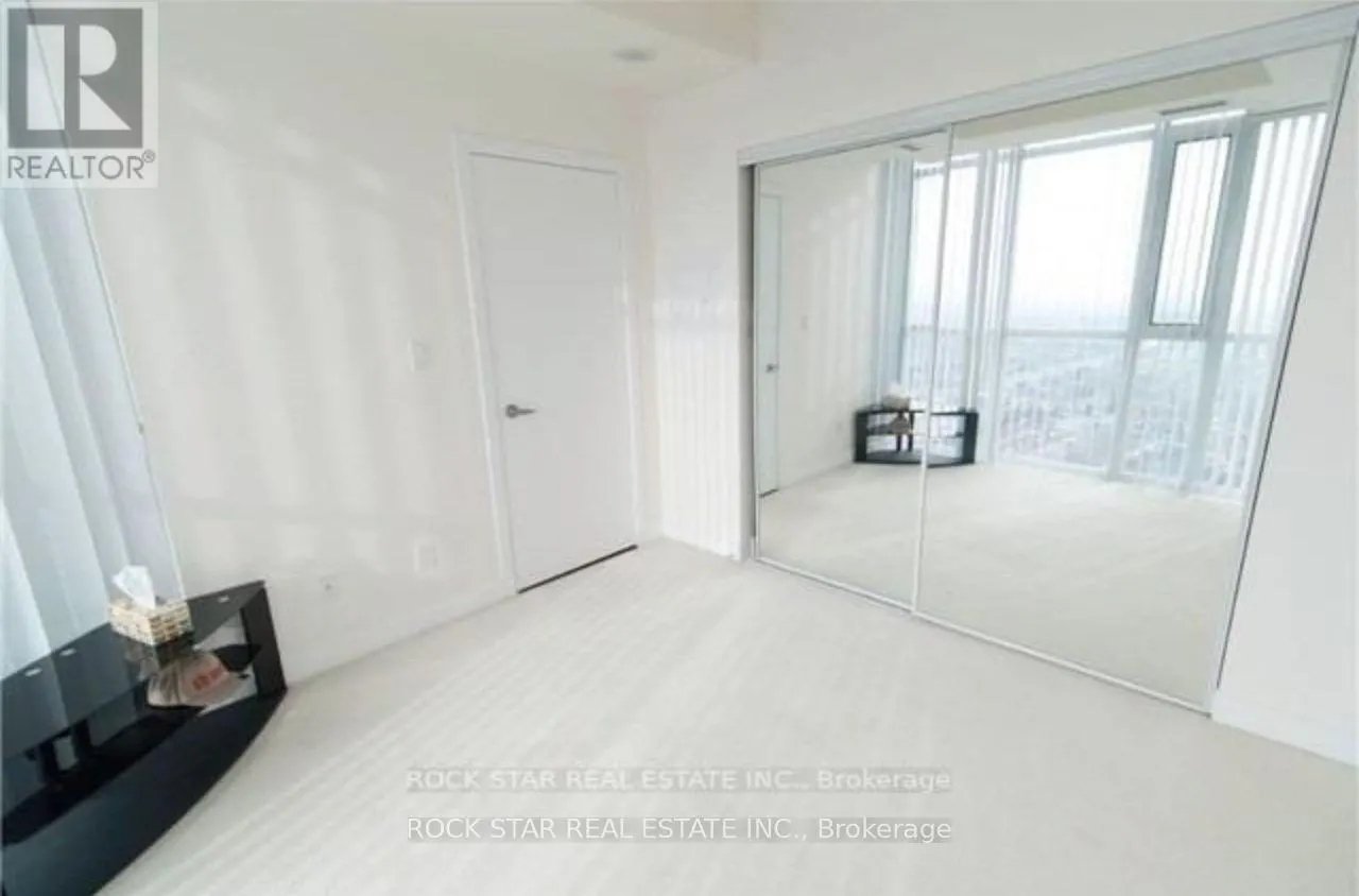 2905 - 4070 CONFEDERATION PARKWAY