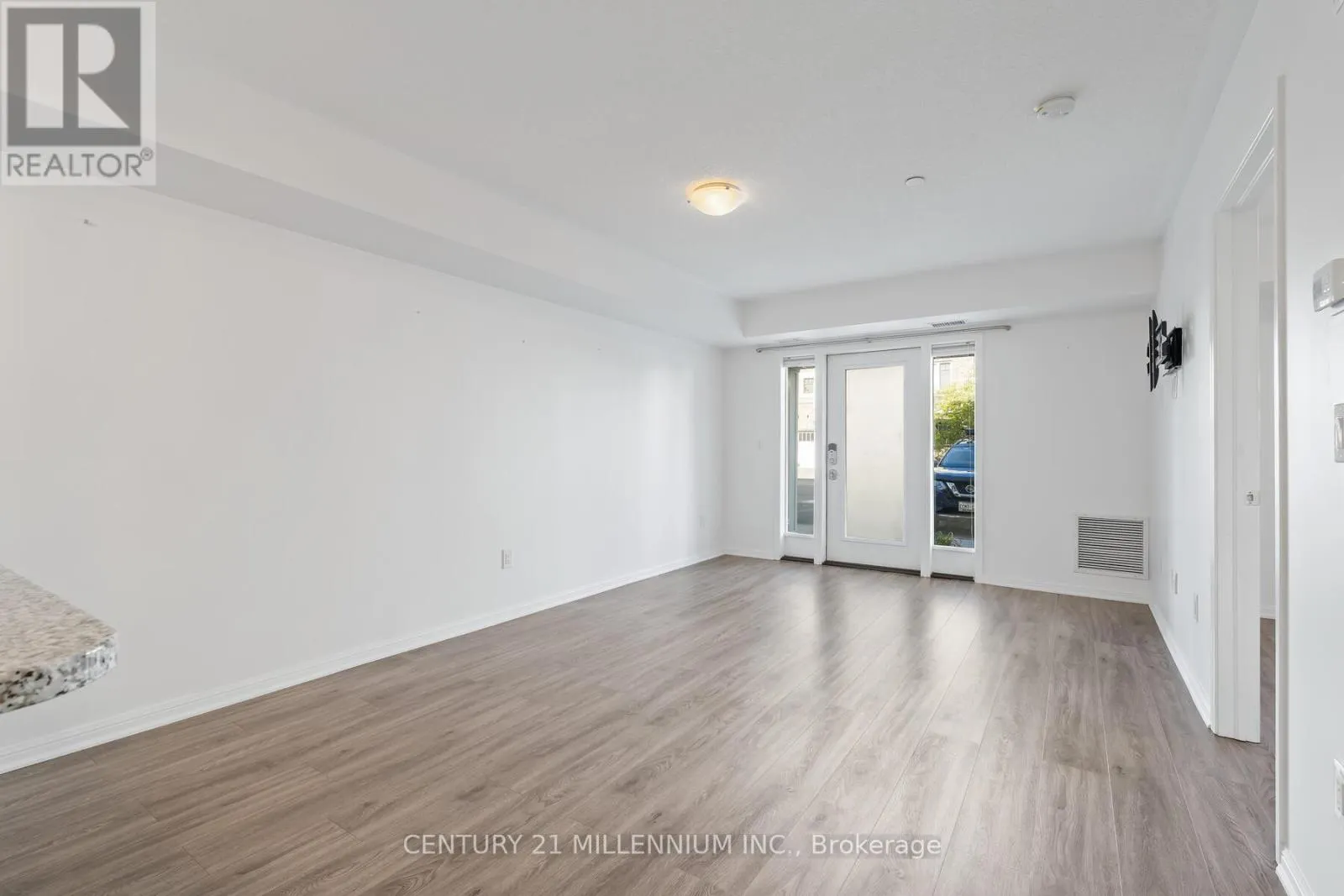 111 - 1045 NADALIN HEIGHTS