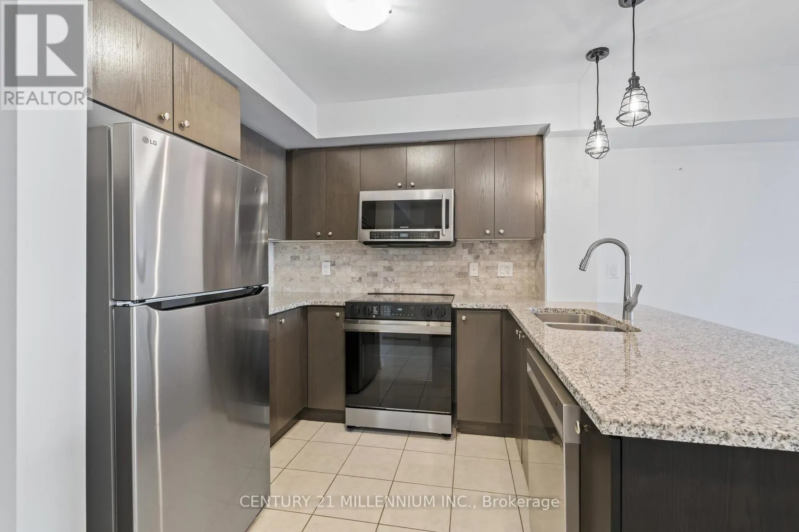 111 - 1045 NADALIN HEIGHTS