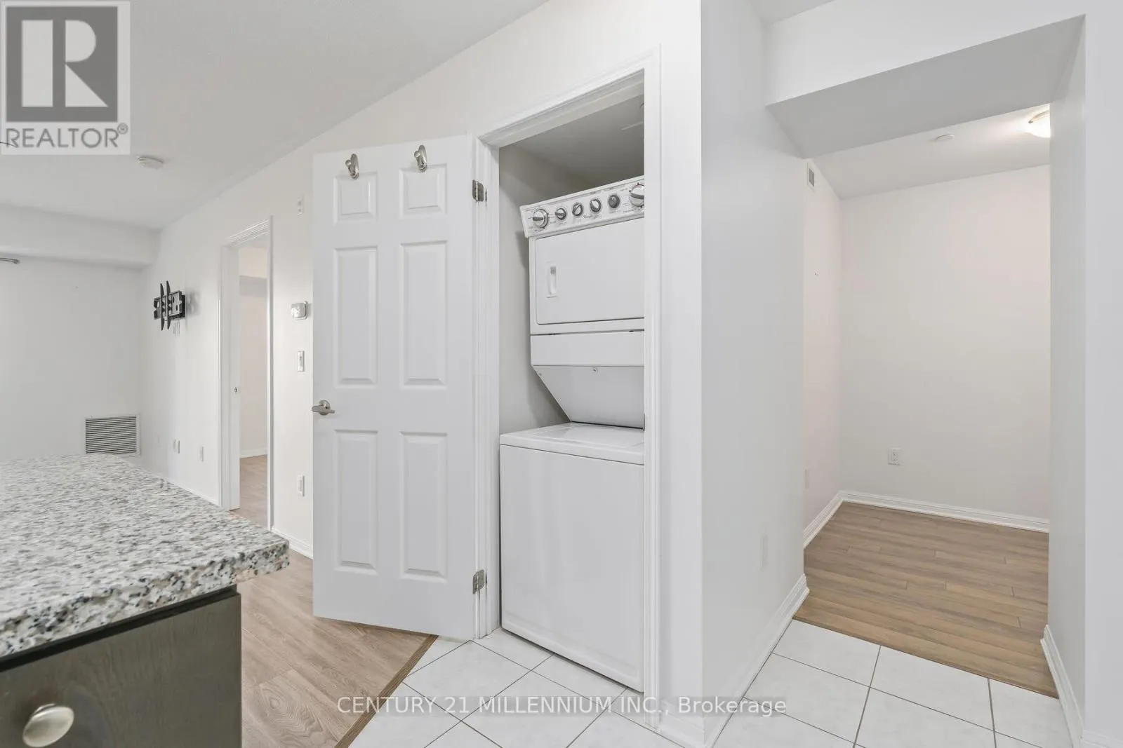 111 - 1045 NADALIN HEIGHTS