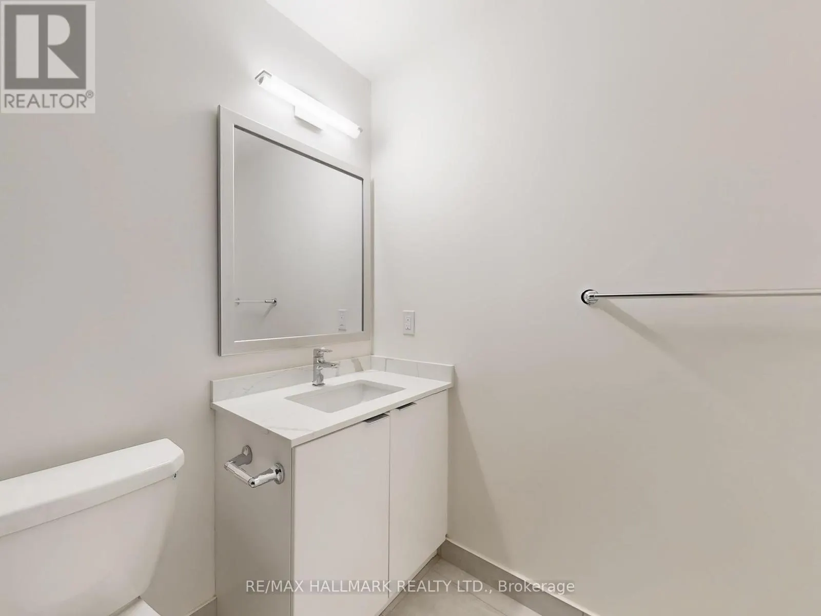 303 - 15 WATERGARDEN DR DRIVE