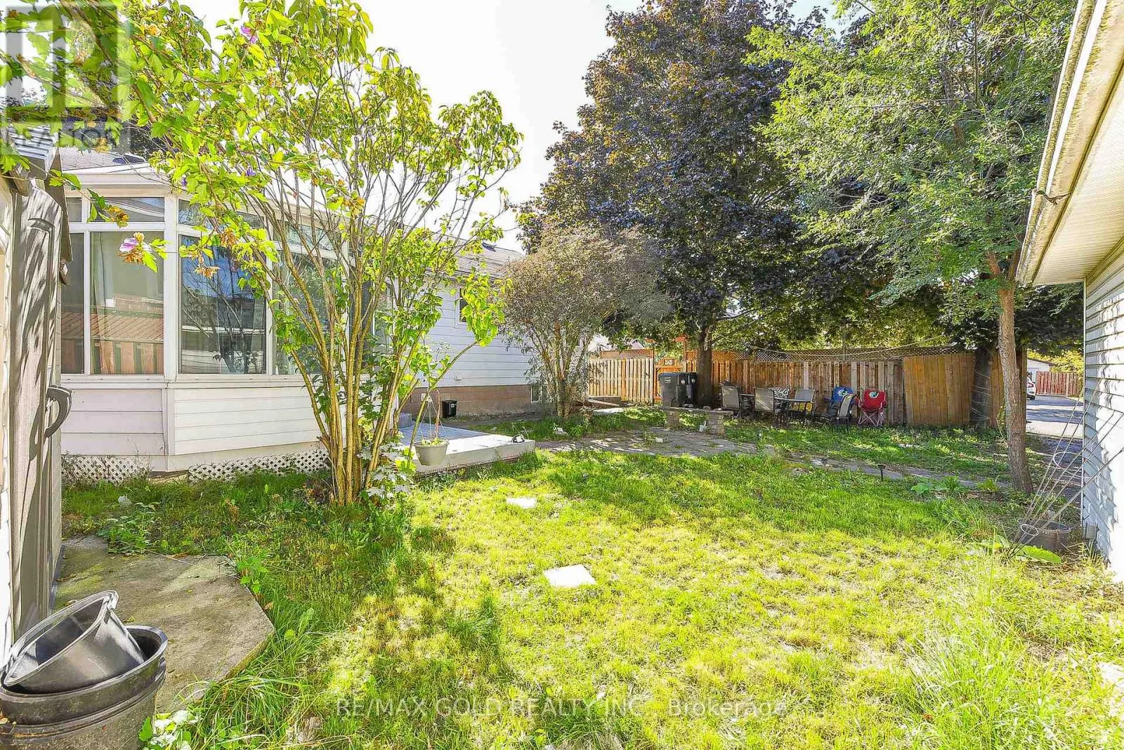 13 FOSTER ROAD