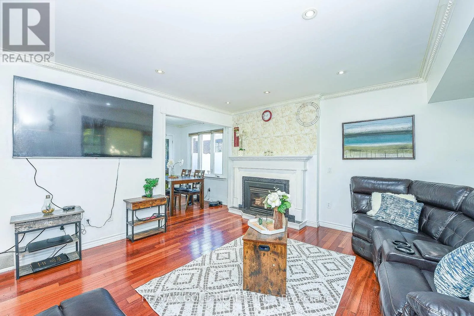 13 FOSTER ROAD