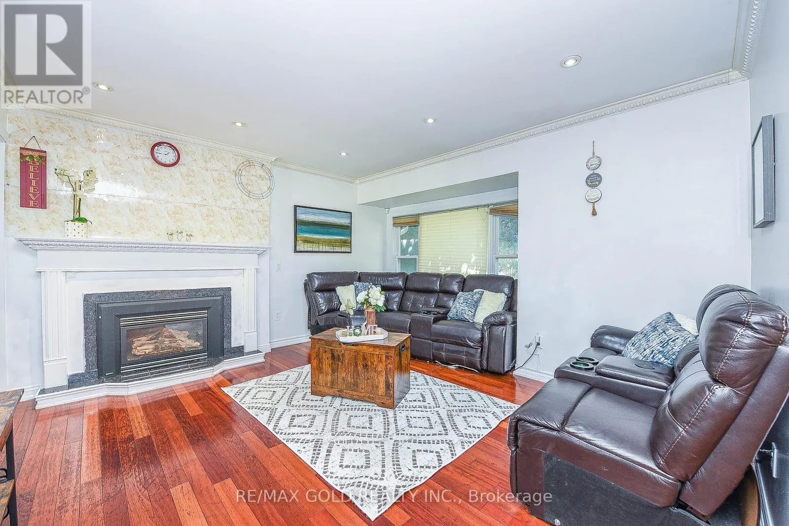 13 FOSTER ROAD