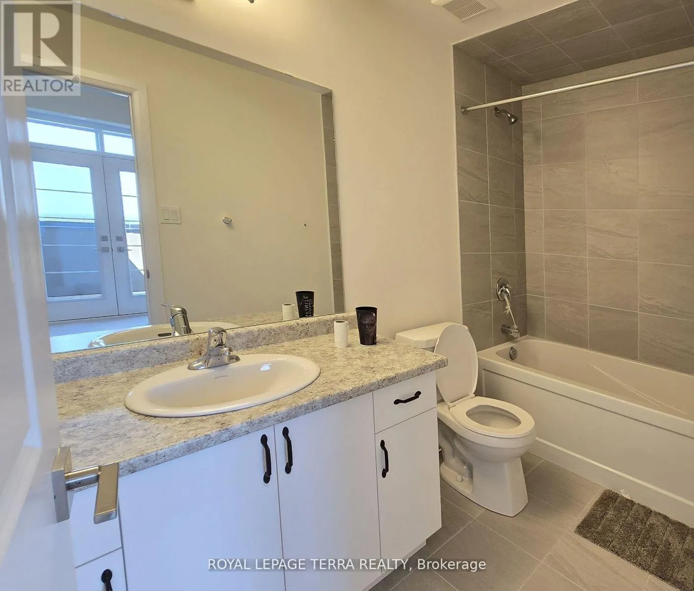 20 - 45 FIELDRIDGE CRESCENT