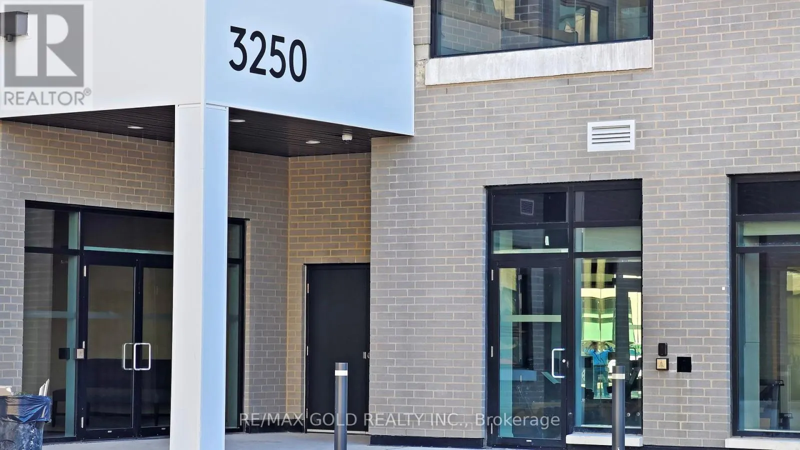233 - 3250 CARDING MILL TRAIL N