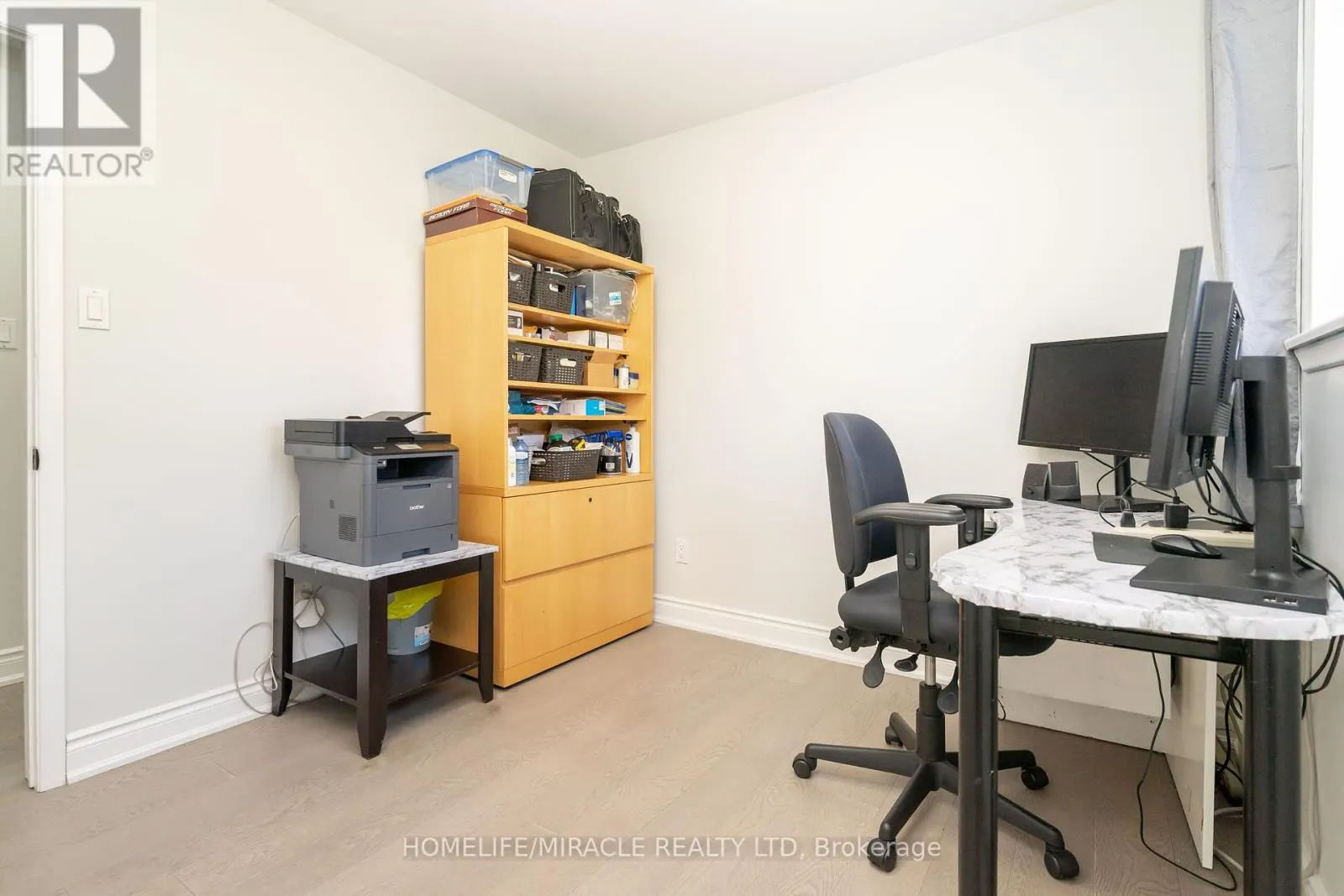 MAIN - 5 FINSBURY DRIVE