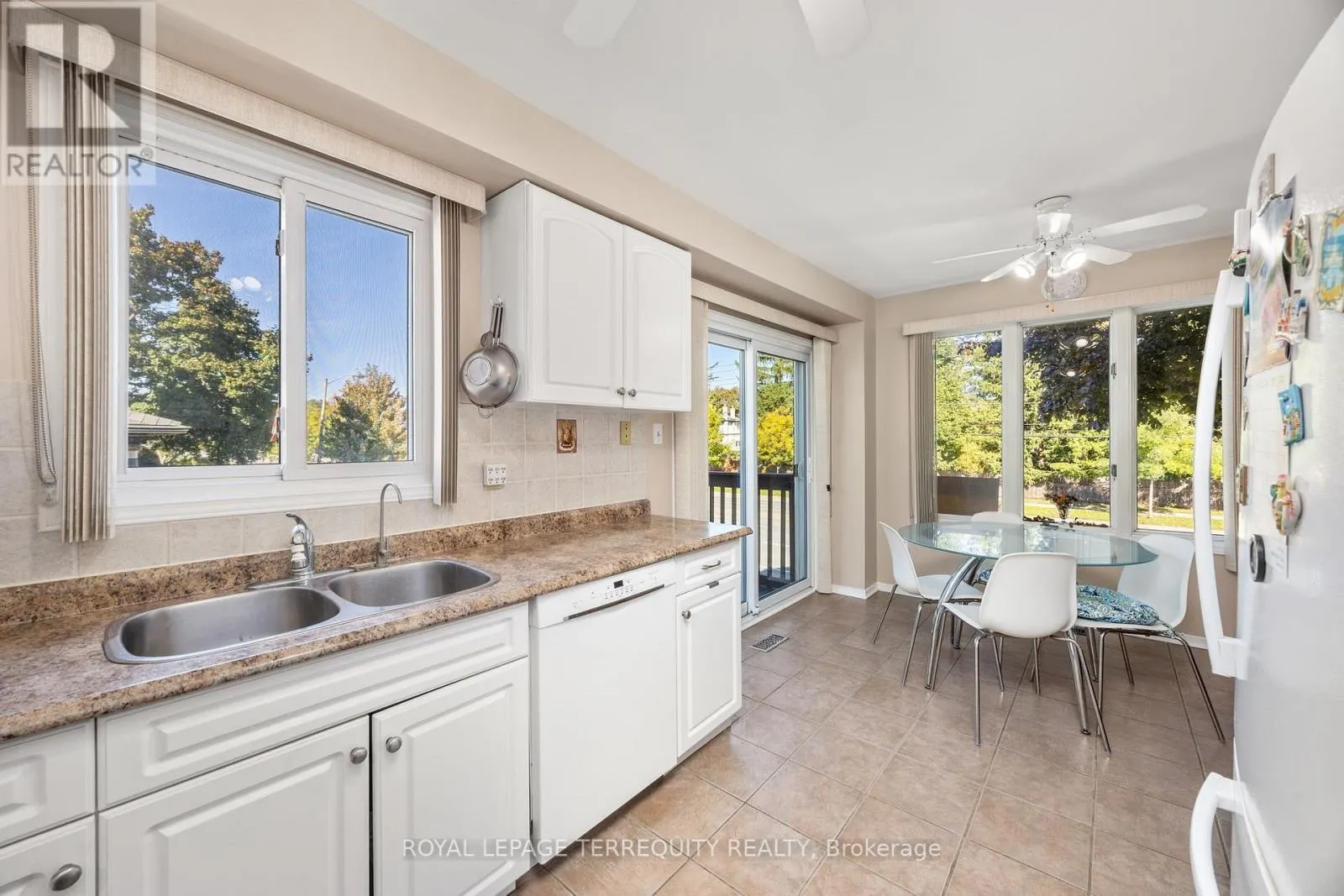 526 RENFORTH DRIVE