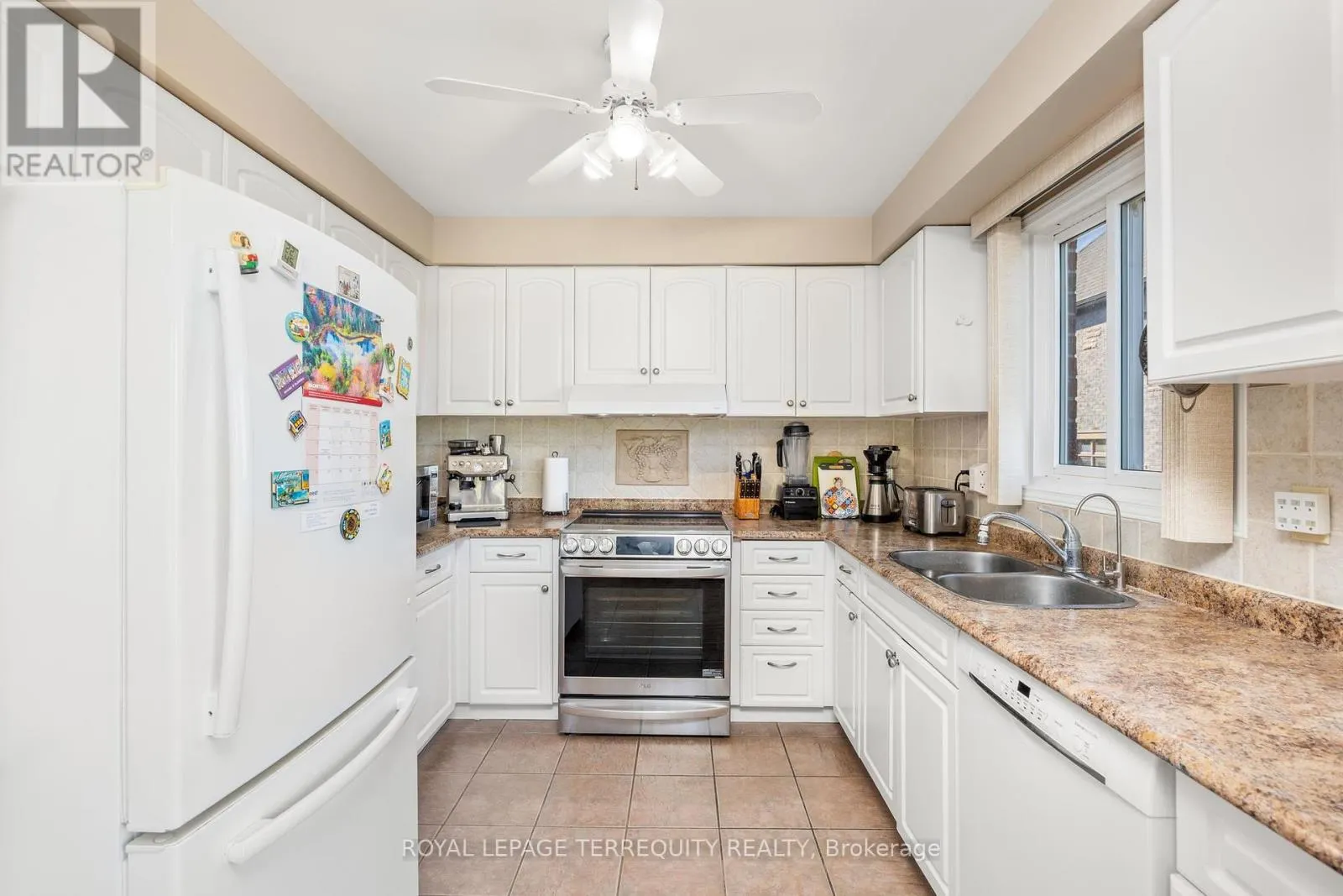 526 RENFORTH DRIVE