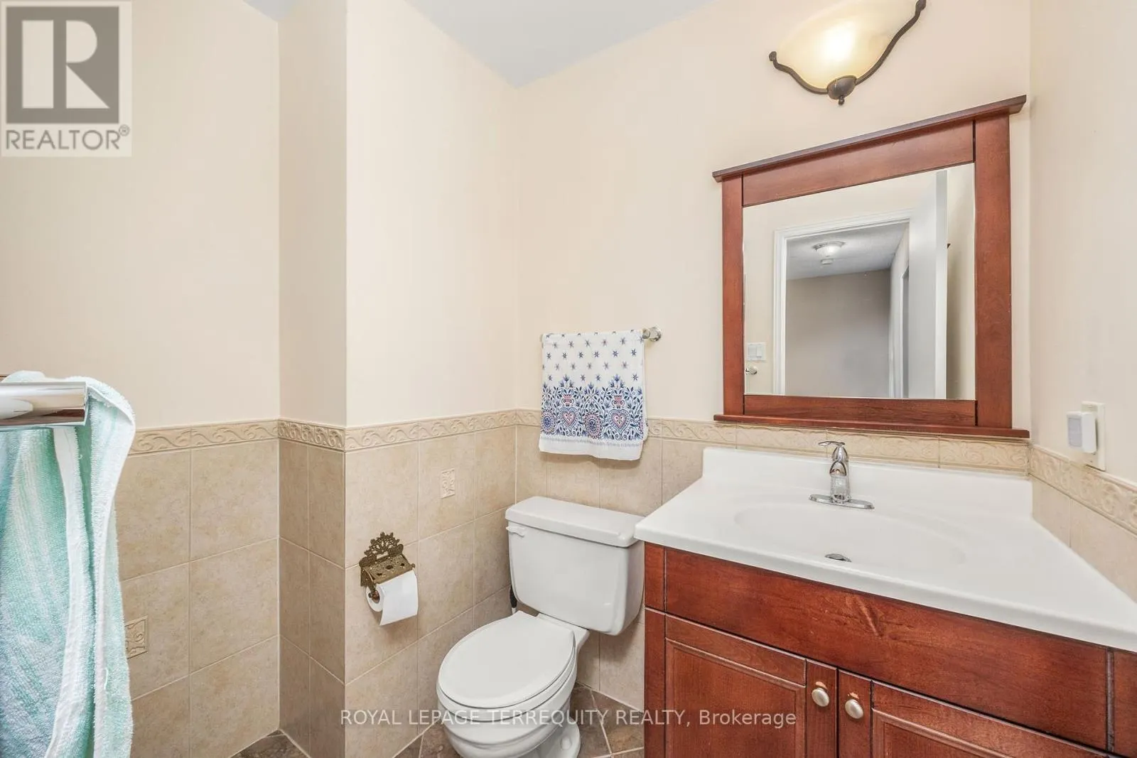 526 RENFORTH DRIVE