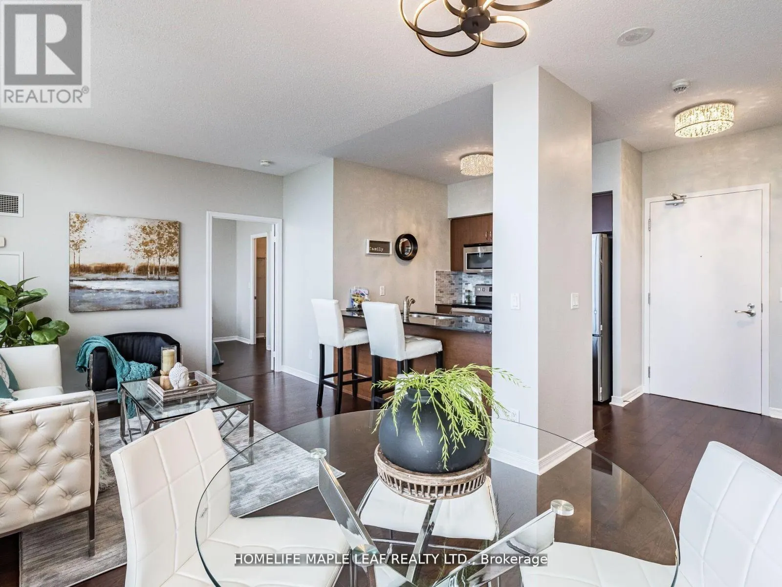 LPH02 - 2240 LAKESHORE BOULEVARD W