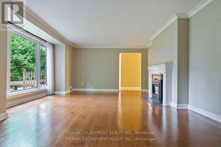 330 POPLAR DRIVE