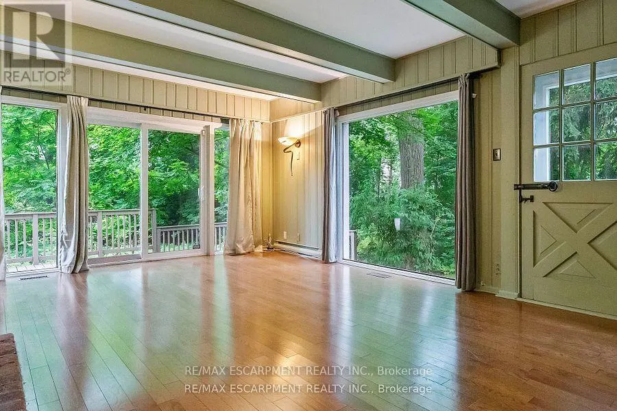 330 POPLAR DRIVE