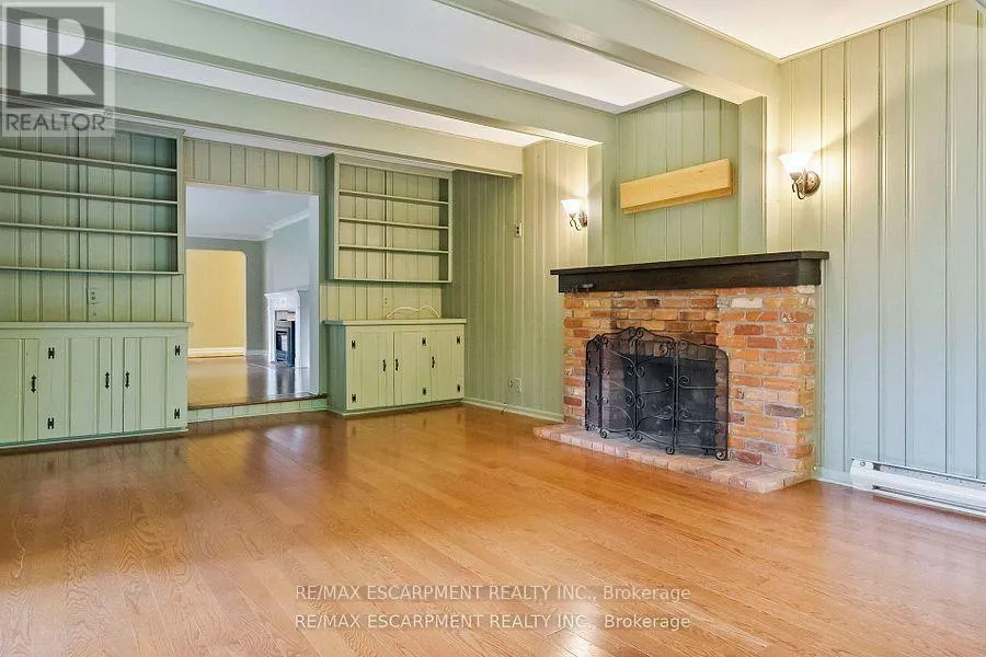 330 POPLAR DRIVE