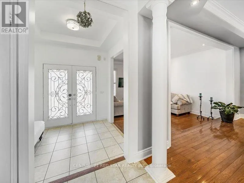 31 EIFFEL BOULEVARD